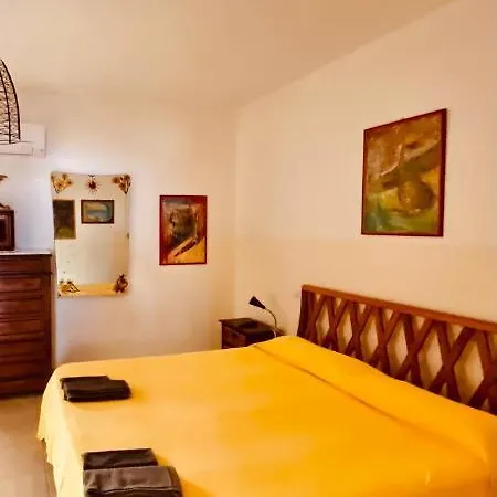 Brezza Di Ponente Apartment *
