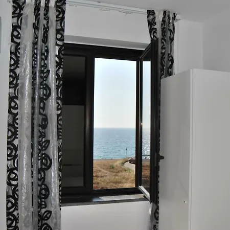 Brezza Di Ponente Apartment